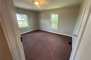 110 Greene St, Newport, OH 45768 - Photo 10