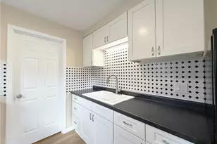 1528 Maine Ave, Lorain, OH 44052 - Photo 14