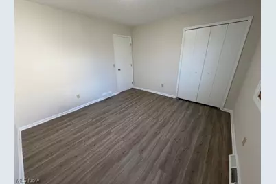 5913 Oak Point Road, Lorain, OH 44053 - Photo 16