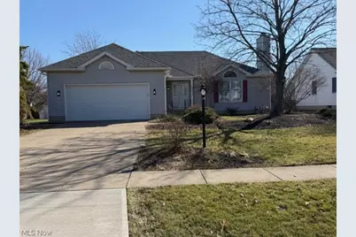 5913 Oak Point Road, Lorain, OH 44053 - Photo 1