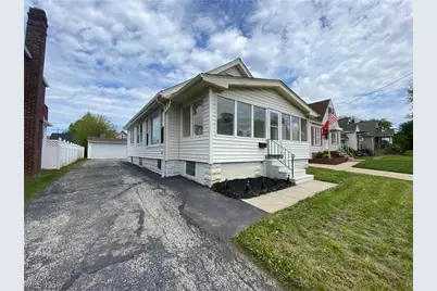 8221 Grand Division Avenue, Loveland, OH 44125 - Photo 2