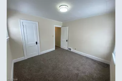 8221 Grand Division Avenue, Loveland, OH 44125 - Photo 10