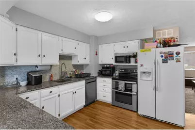 5950 Mount Everett Road, Hubbard, OH 44425 - Photo 10