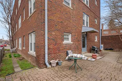 1419 Roycroft Avenue, Oakwood, OH 44107 - Photo 6