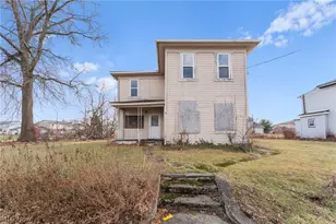 1014 9th St NE, Canton, OH 44704 - Photo 1