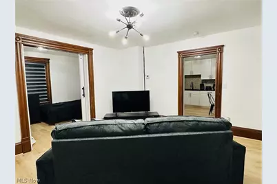 1419 E 47th Street #UP, Loveland, OH 44103 - Photo 8