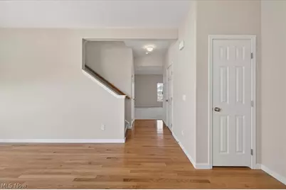 159 Stone Ridge Way, Berea, OH 44017 - Photo 4