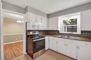 2481 N Haven Blvd, Cuyahoga Falls, OH 44223 - Photo 10