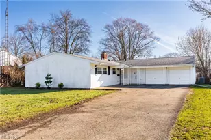 1718 Fernwood Blvd, Alliance, OH 44601 - Photo 2