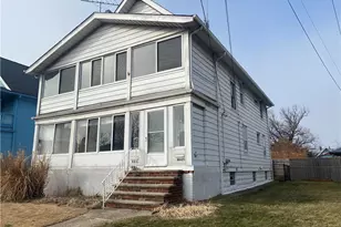 18627 Abby Ave, Euclid, OH 44119 - Photo 2