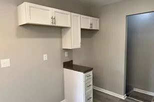 15707 Cloverside Ave, Loveland, OH 44128 - Photo 2