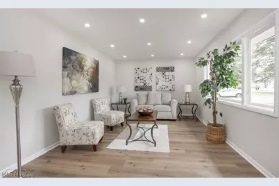 5301 Mardale Avenue, Huber Heights, OH 44146 - Photo 4