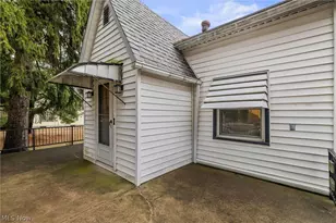 9687 South Ave, Poland, OH 44514 - Photo 2