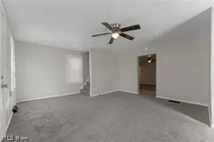 223 E Maple Street E, Hartville, OH 44632 - Photo 18