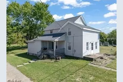223 E Maple Street E, Hartville, OH 44632 - Photo 2