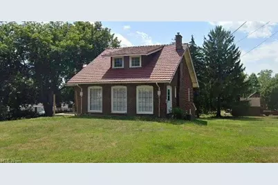 545 Pittsburg Avenue NW, North Canton, OH 44720 - Photo 1
