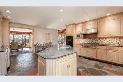 1200 East Drive, Zanesville, OH 43701 - Photo 16