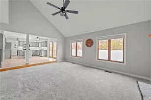 107 Keswick Ct, Amherst, OH 44001 - Photo 8