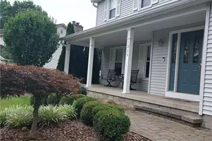 1329 Valley-View Dr, Youngstown, OH 44512 - Photo 2