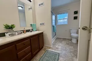 362 Pin Oak Cir, Elyria, OH 44035 - Photo 8