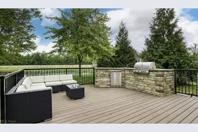 362 Pin Oak Circle, Elyria, OH 44035 - Photo 18