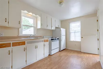 2120 Blenheim Avenue, Alliance, OH 44601 - Photo 14