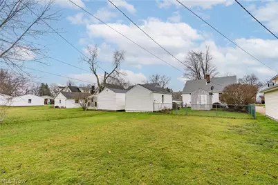 2120 Blenheim Avenue, Alliance, OH 44601 - Photo 10