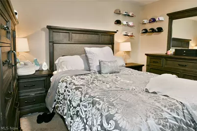 3040 N River Road NE #H20, Warren, OH 44483 - Photo 10