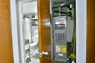 3040 N River Rd NE, Warren, OH 44483 - Photo 16