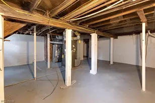 1007 Delia Ave, Akron, OH 44320 - Photo 14