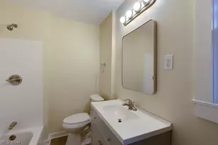 1007 Delia Ave, Akron, OH 44320 - Photo 8