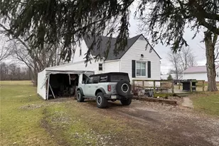 888 Beal Rd, Mansfield, OH 44905 - Photo 1