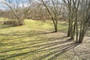 1061 Jonathan Ave, Akron, OH 44333 - Photo 32