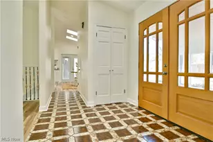 6152 Southern Hills Ct, Canfield, OH 44406 - Photo 8