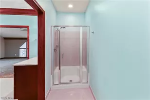 4319 Shore Dr, Lorain, OH 44053 - Photo 38