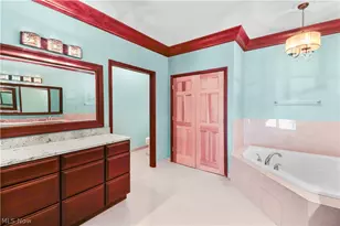 4319 Shore Dr, Lorain, OH 44053 - Photo 36