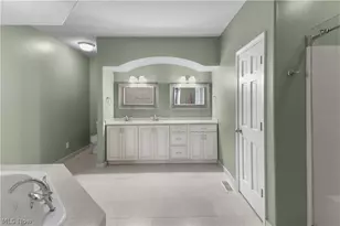 4319 Shore Dr, Lorain, OH 44053 - Photo 28