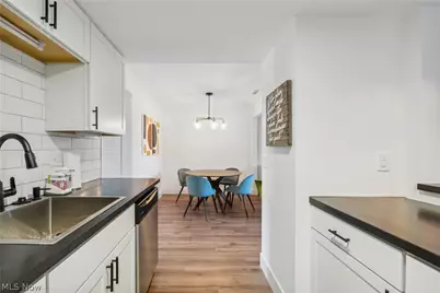 11045 Lake Avenue #18, Loveland, OH 44102 - Photo 6