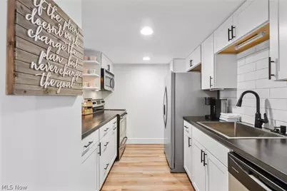 11045 Lake Avenue #18, Loveland, OH 44102 - Photo 8