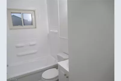 1811 E 298th Street, Wickliffe, OH 44092 - Photo 18