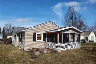 2124 E 40th St, Ashtabula, OH 44004 - Photo 8