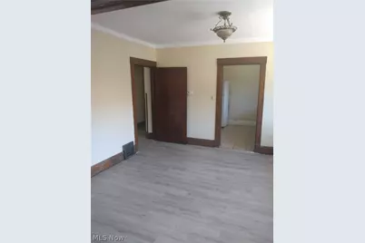 1701 Ohio Avenue, Youngstown, OH 44504 - Photo 6