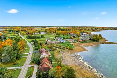 29 Shores Drive, Poland, OH 44514 - Photo 4