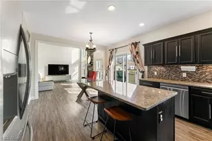 524 Berklee Dr, Poland, OH 44514 - Photo 2