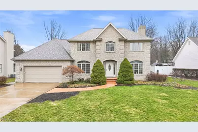 2031 Celestial Drive NE, Warren, OH 44484 - Photo 1