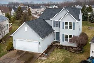 38086 Rocky Run Ct, North Ridgeville, OH 44039 - Photo 2