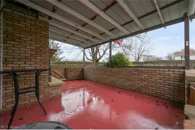 1402 S Chapel Street, Louisville, OH 44641 - Photo 28