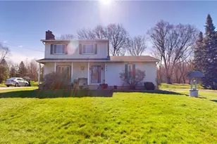 495 S Elm Ave, Tallmadge, OH 44278 - Photo 1