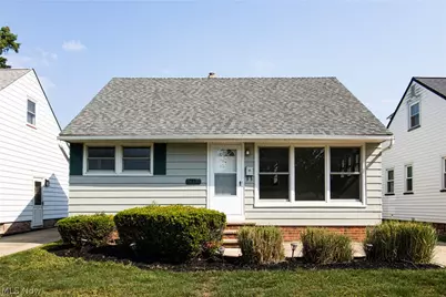 24791 Drakefield Avenue, Euclid, OH 44123 - Photo 2