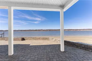 2166 NE River Rd, Lake Milton, OH 44429 - Photo 12